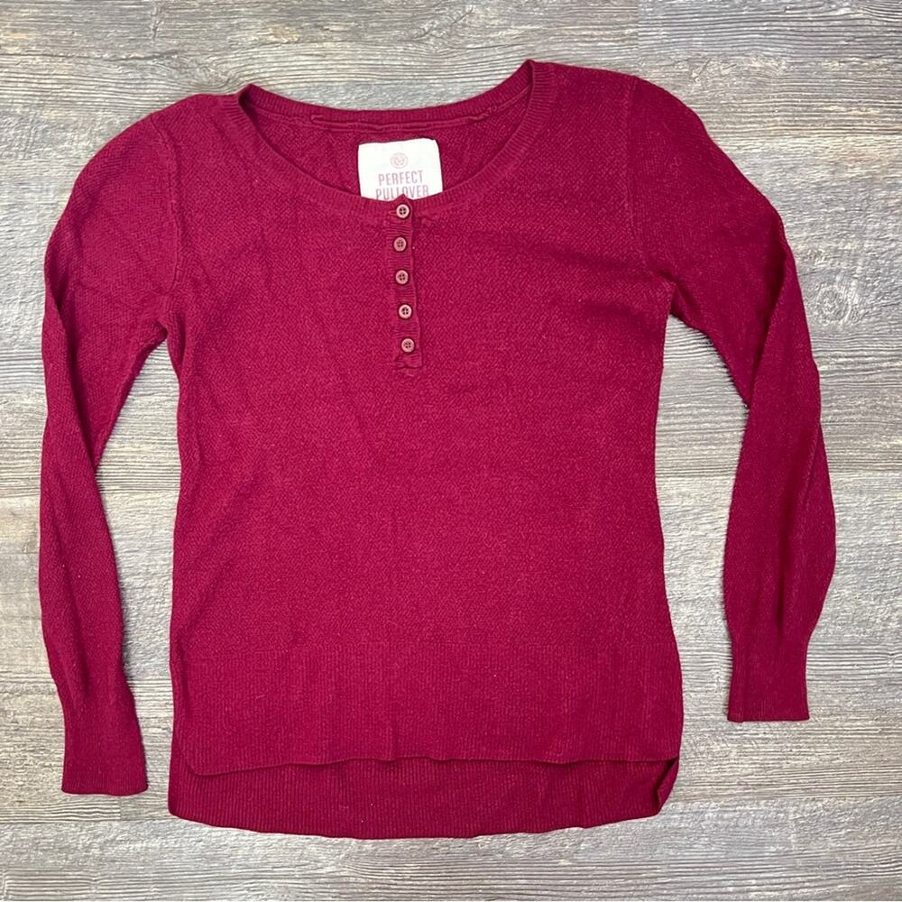 Henley Women's Burgundy Top size small S B134